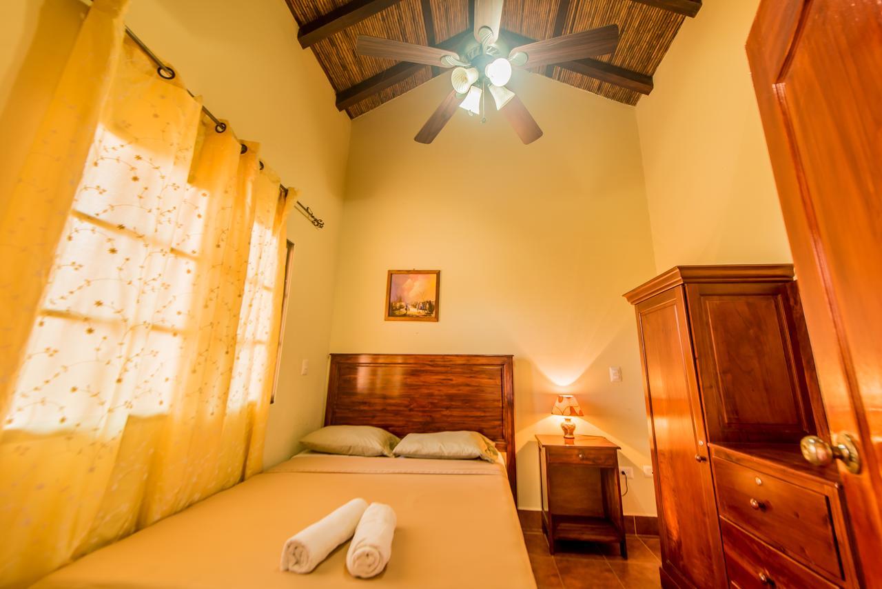 Fullmoon Hotel Granada Δωμάτιο φωτογραφία