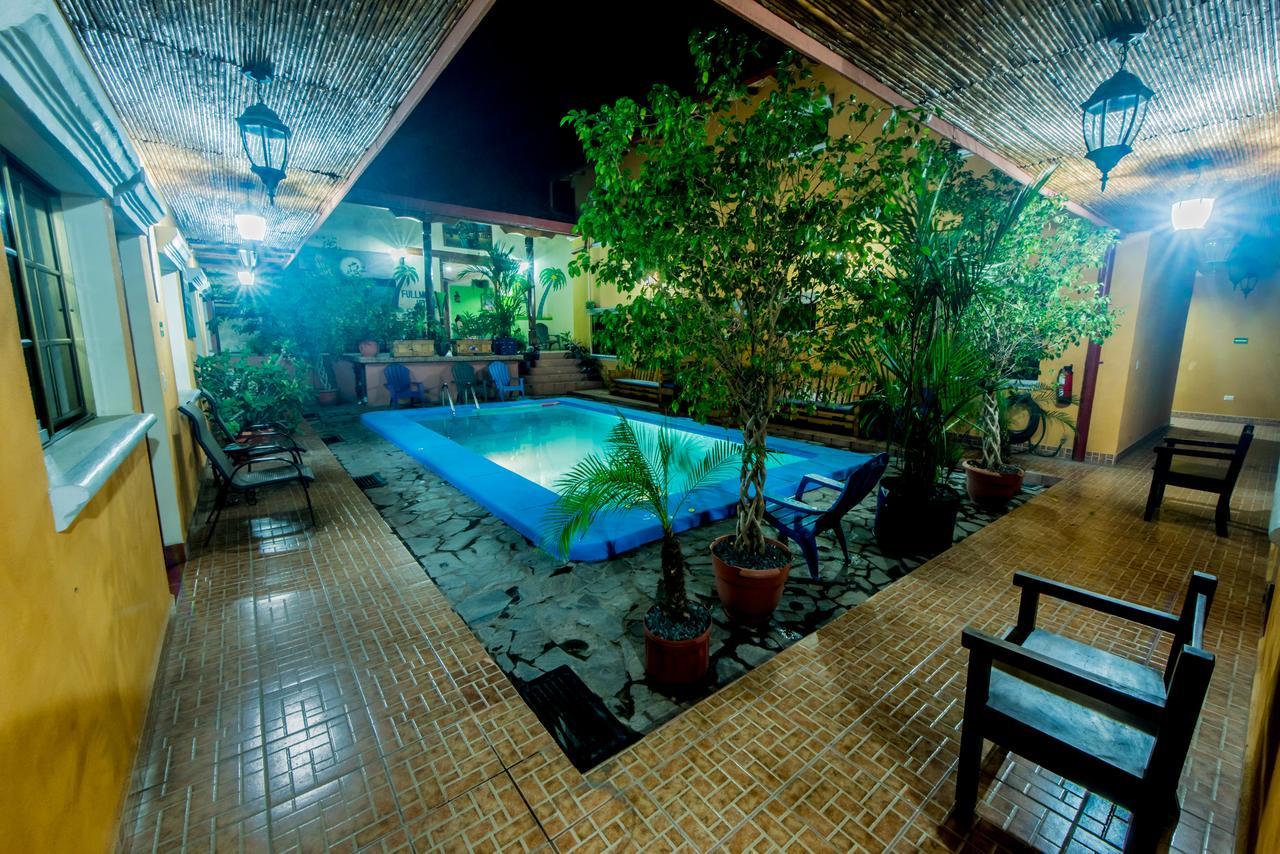 Fullmoon Hotel Granada Εξωτερικό φωτογραφία